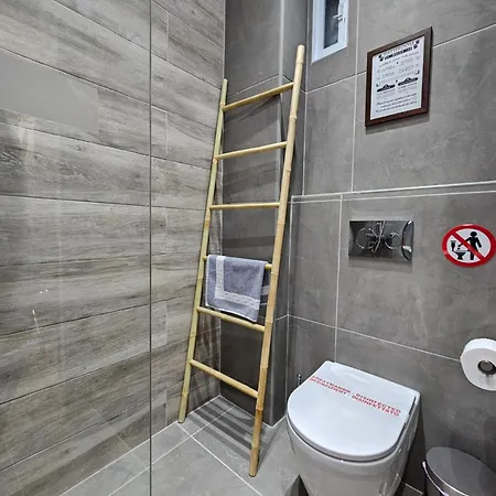 Dione Luxury Business In The Heart Of Apartman