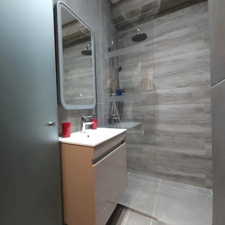 Dione Luxury Business In The Heart Of Apartman Athén